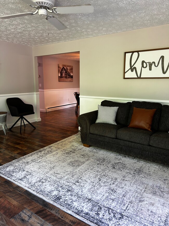 Building Photo - 14834 Hawkins Rd