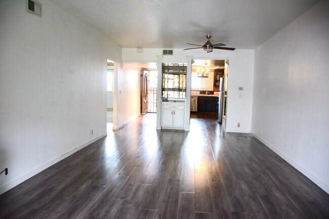 Building Photo - 2101 E 21ST St