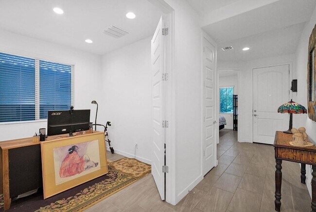 Building Photo - 24767 N 171st Dr