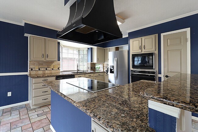 Building Photo - 3510 Cypressdale Dr