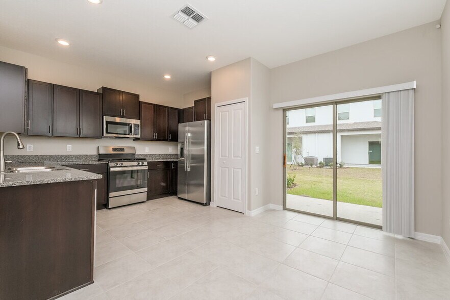 Building Photo - 2186 Azure Vw Wy