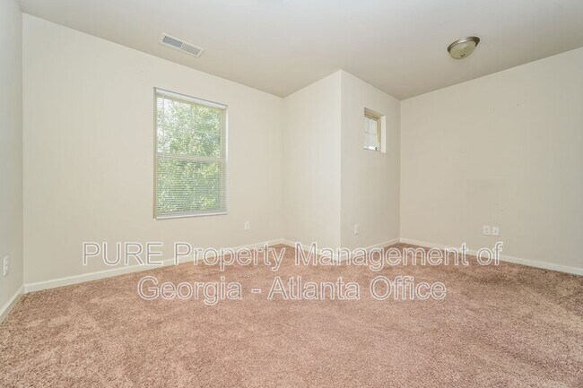 Building Photo - 130 Daisy Cir