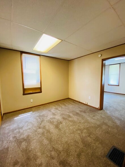 Building Photo - 628 Garfield Ave SW