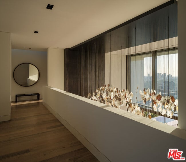 Building Photo - 1305 Collingwood Pl