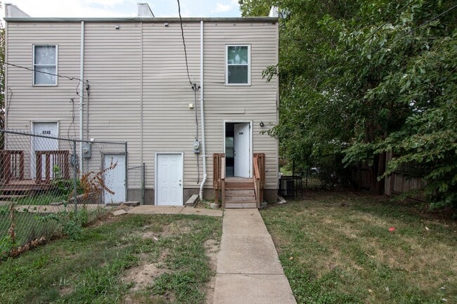 Building Photo - 4346 Swan Ave