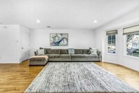 Building Photo - 386A Park Ave