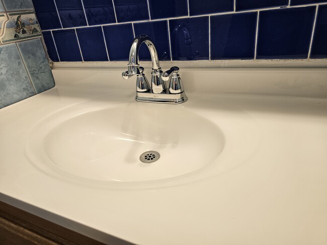 Brand new Vanity top and faucet - 1405 S New Hampshire Ave