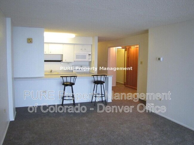 Building Photo - 1020 15th St