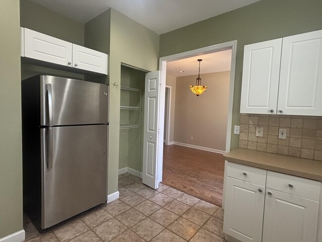 Building Photo - 4020 Colleton Ct