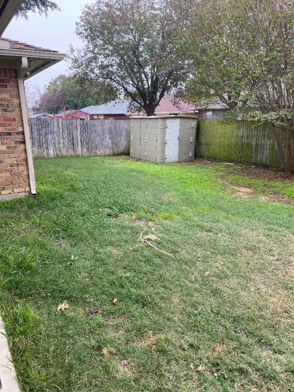 Building Photo - 1925 Willow Vale Dr