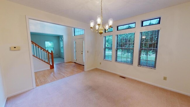 Building Photo - 6498 Ringsend Ct