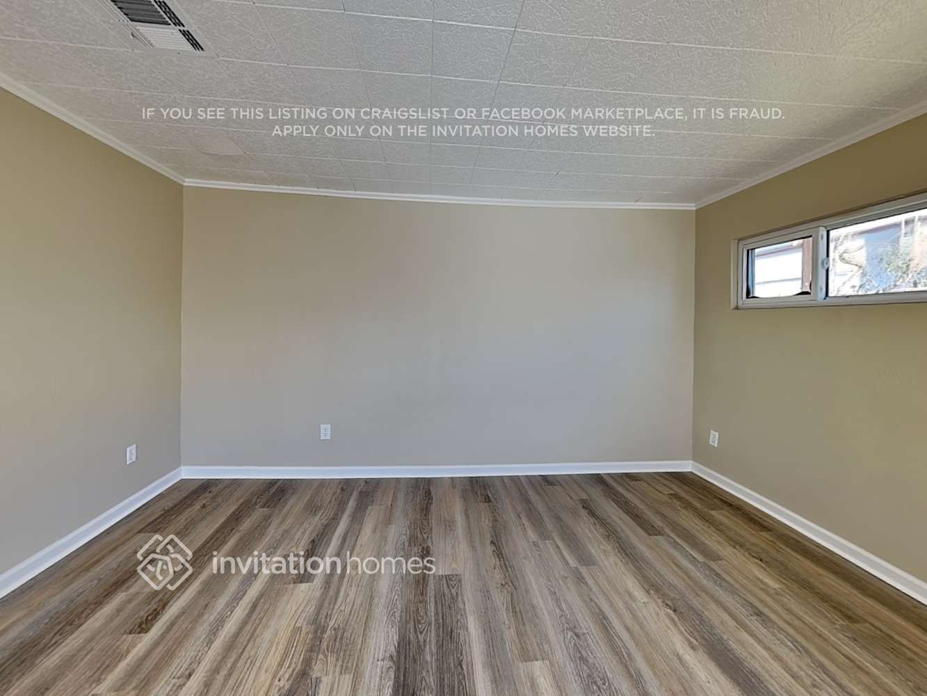 Building Photo - 10326 Pendleton St