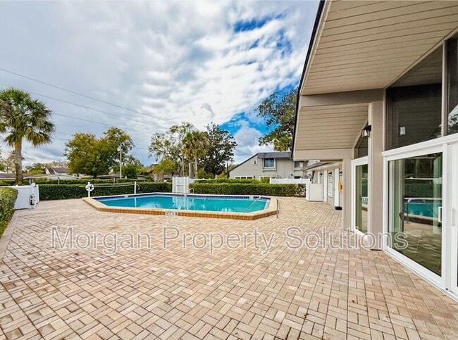 Building Photo - 892 Claydon Way