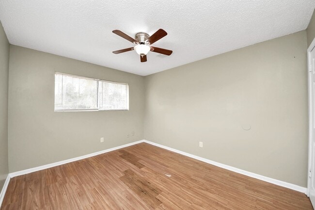 Building Photo - 1006 Perry St