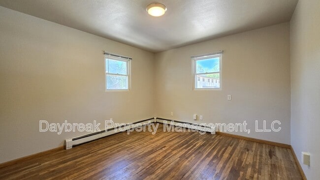 Building Photo - 2814 8th St N