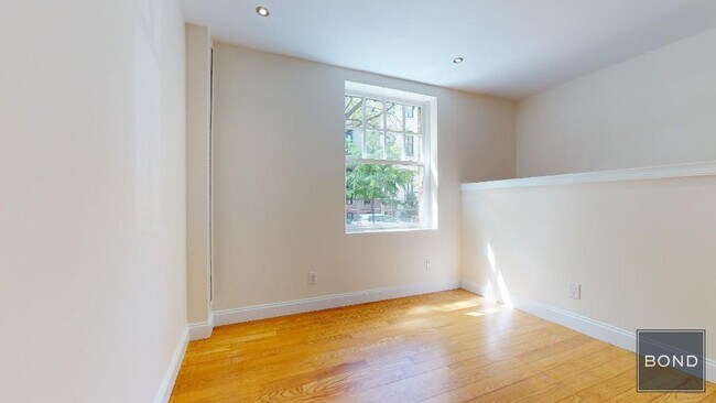 Building Photo - 207-209 West 11th Street