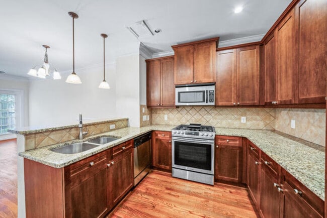 Building Photo - 3741 Ashford Creek Ave NE