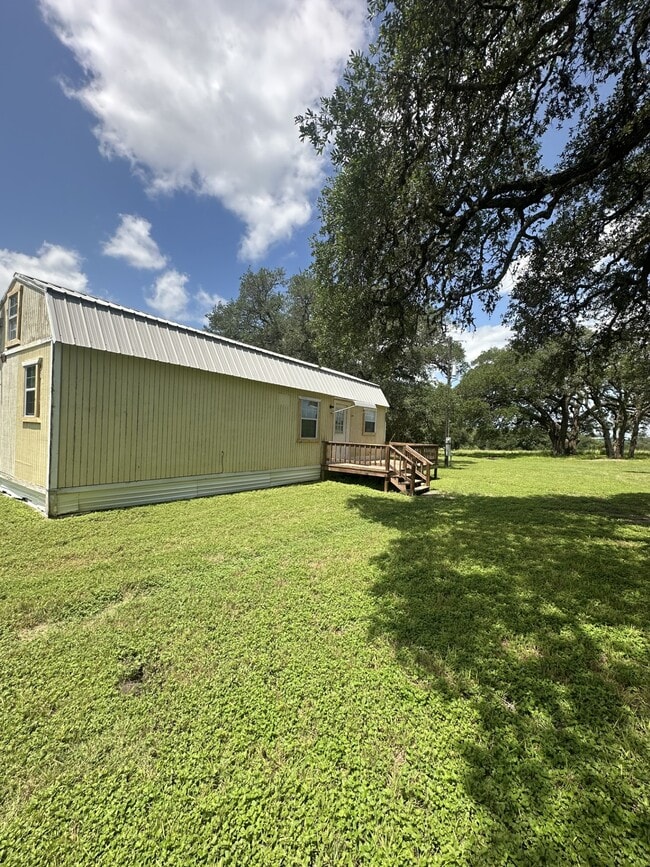 Building Photo - 9309 Hwy 290 W