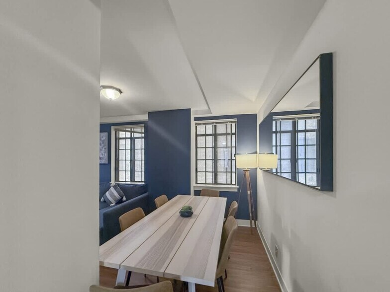 Building Photo - 111-23 N 15th St