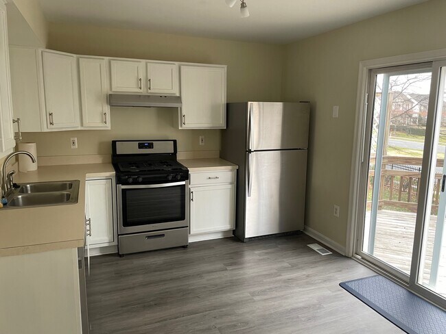 Building Photo - 14369 Newbern Loop