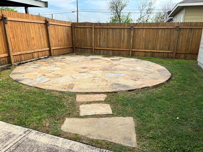 Building Photo - 4505 Senda Ln
