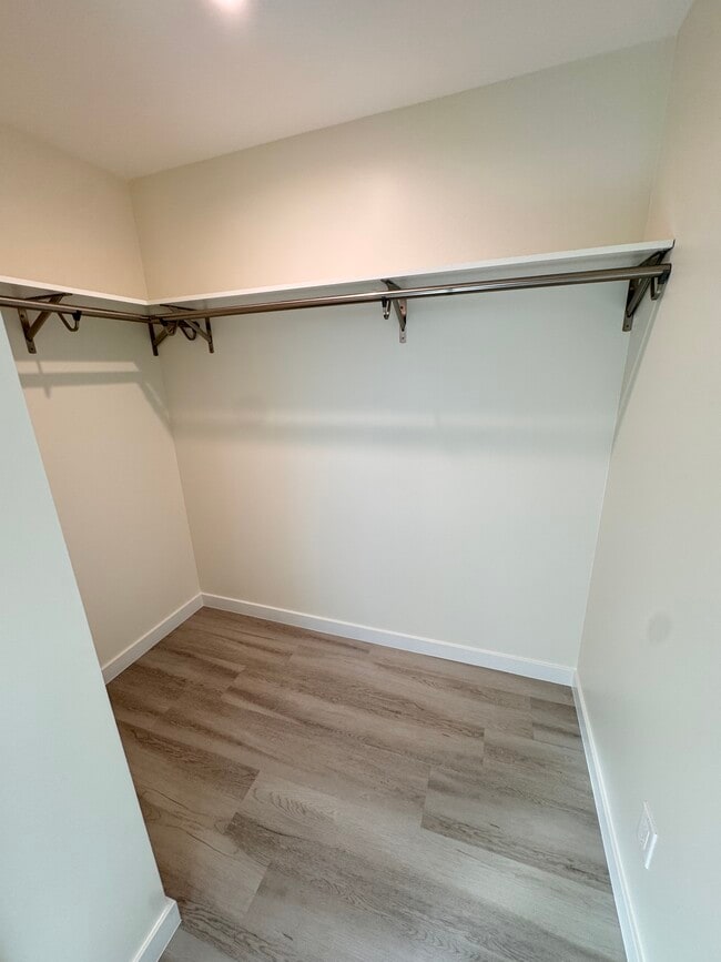 Building Photo - 23442 Kathryn Ave