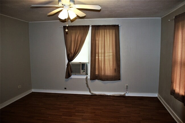 Building Photo - 6622 Church St