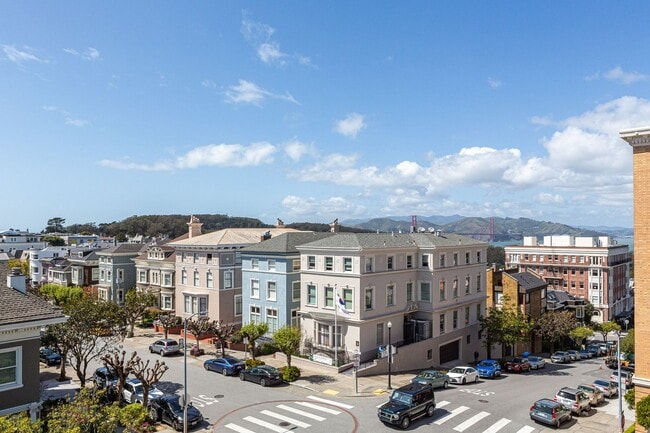 Building Photo - HUGE 5+BR/4.5BA Four Story Presidio Hts./ Laurel Village Home! Garage! Flat Yard!  PROGRESSIVE
