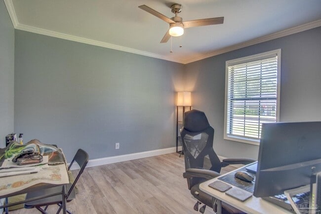 Building Photo - 7667 Old Hickory Dr