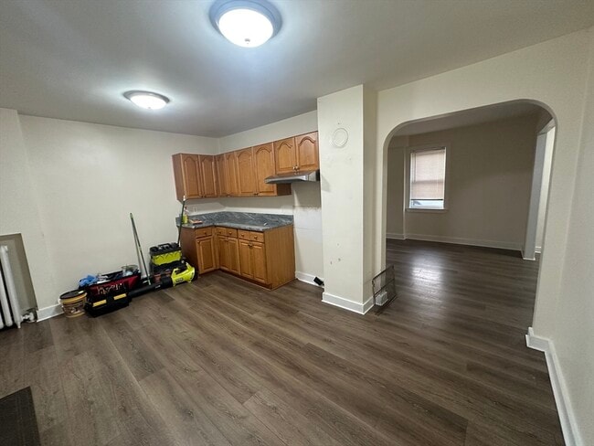 Building Photo - 1024-1026 Waverly St