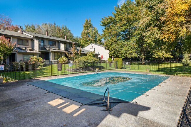 Building Photo - 2 bedroom Condo