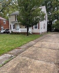Building Photo - 2 Bedroom 1 bath Great location Euclid ave...