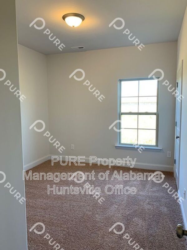 Building Photo - 283 Abercorn Dr