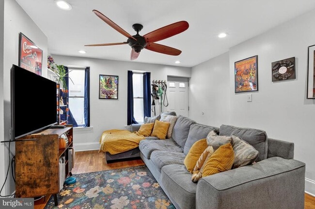 Building Photo - 1451 S Colorado St