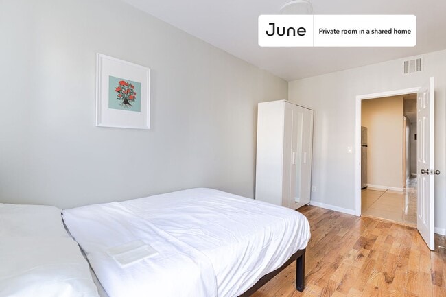 Building Photo - Room in Shared 4 bed/2 bath home