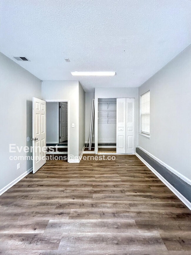 Building Photo - 9601 Marshbrooke Rd