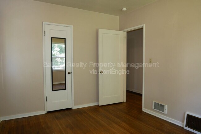 Building Photo - 1406 NW 61st St