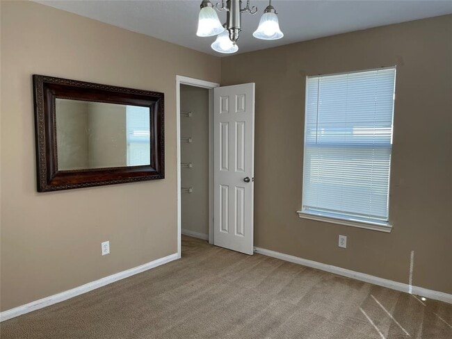 Building Photo - 25119 Clover Ranch Dr