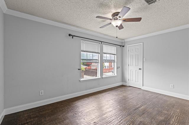 Building Photo - 314 Santa Fe Trail