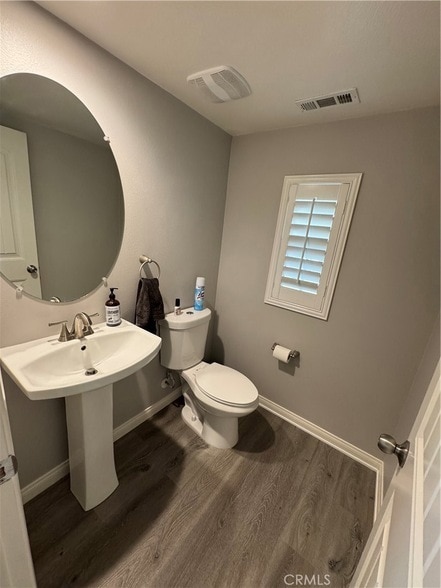 Building Photo - 501 Villa Way