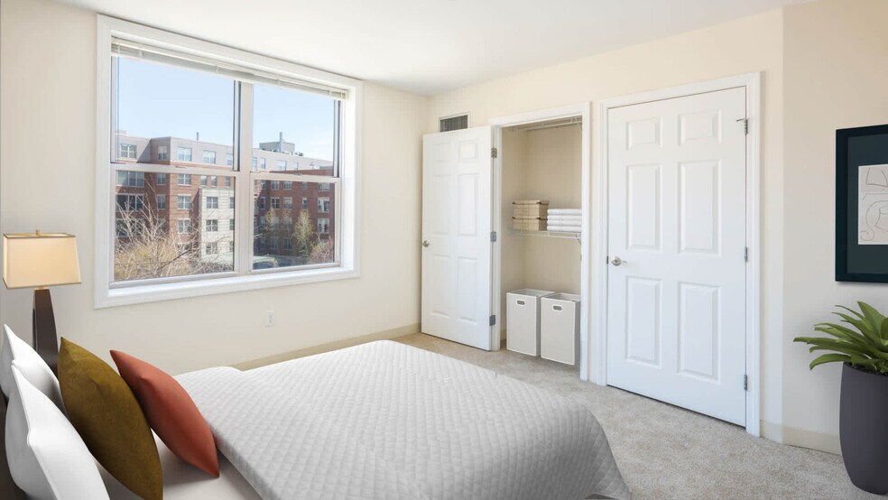 Building Photo - 70 Hope Ave