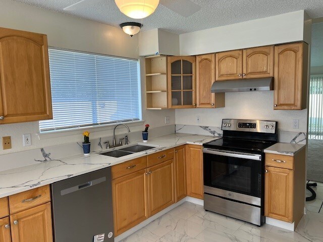 Building Photo - 1803 Foxlake Dr