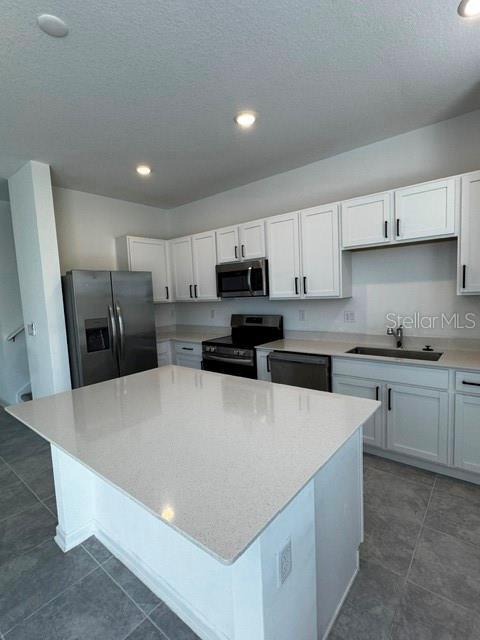 Building Photo - 2500 Skyline Lp