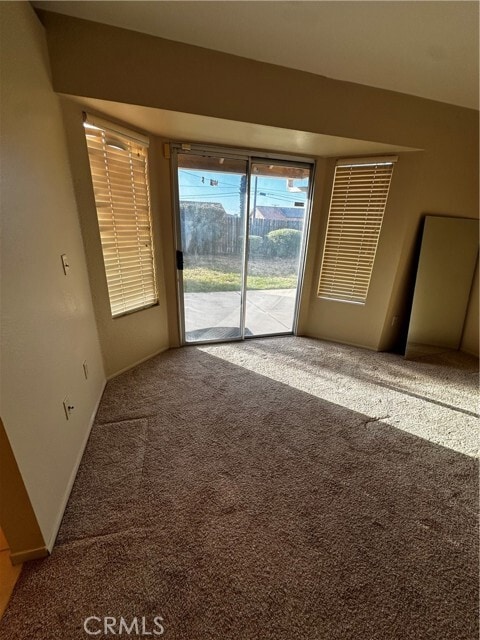 Building Photo - 29267 Summerset Dr