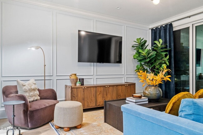 Building Photo - 19 Washington St