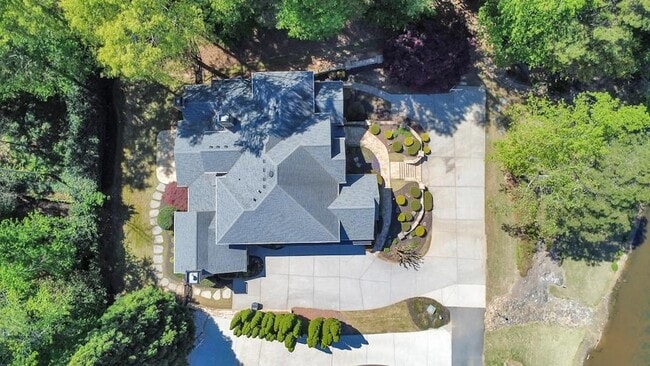 Building Photo - 11180 W Rd