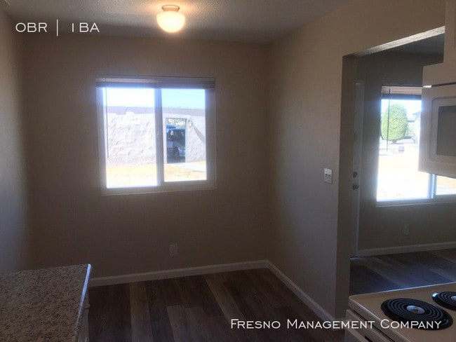 Building Photo - 4518 E Fountain Way