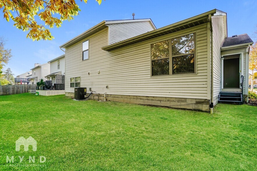 Building Photo - 1316 Winesap Dr