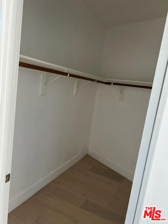 Building Photo - 20 28th Ave