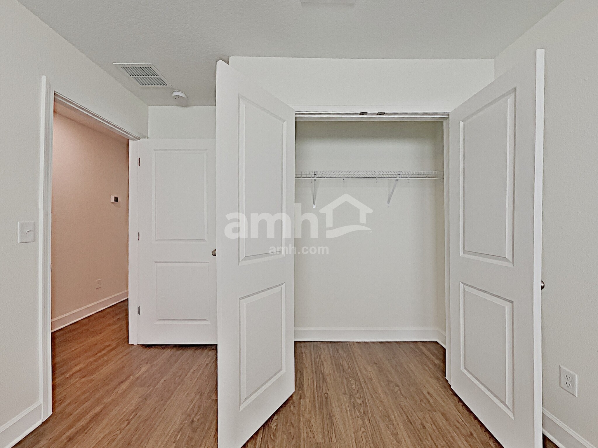 Building Photo - 437 Sandstone Dr
